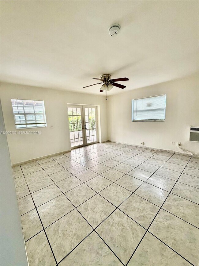 Photo - 6137 SW 20th Ct Unit A