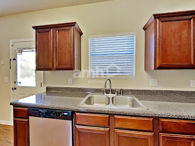 Photo - 369 Owl Dr