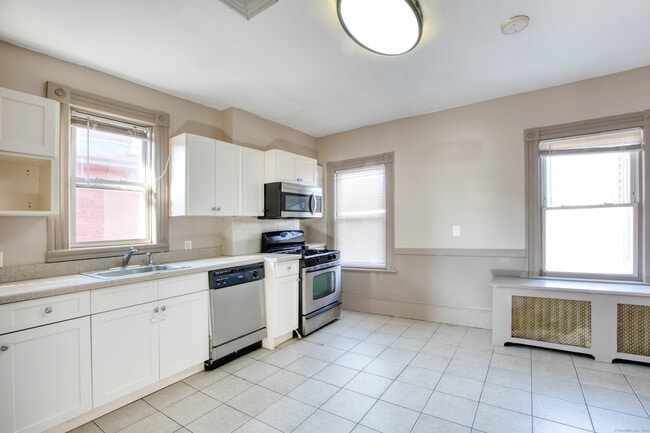 Photo - 103 Hungerford St Unit 3RD FL