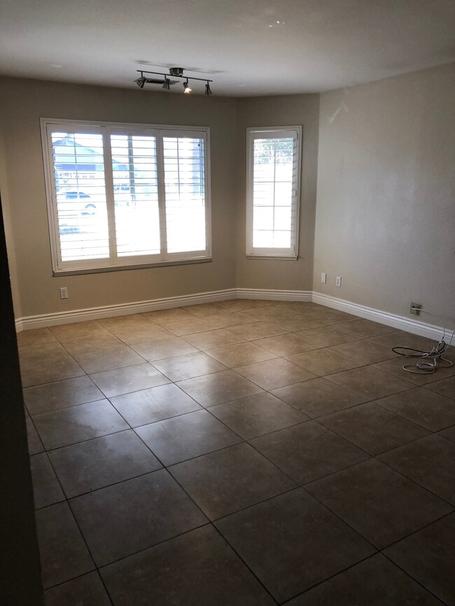 Sala de estar - 3912 Gagos Dr