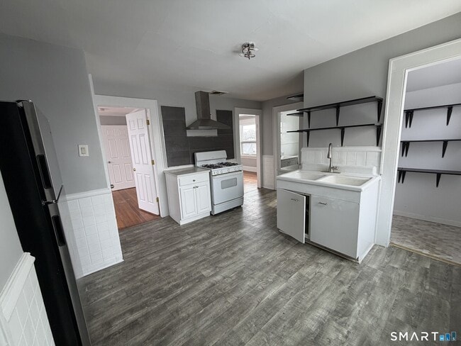 Photo - 199 Bradley St Unit 3