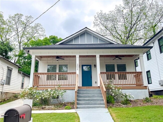Photo - 202 Haygood Ave SE House