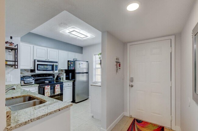 Photo - 1040 Lake Shore Dr Unit 202