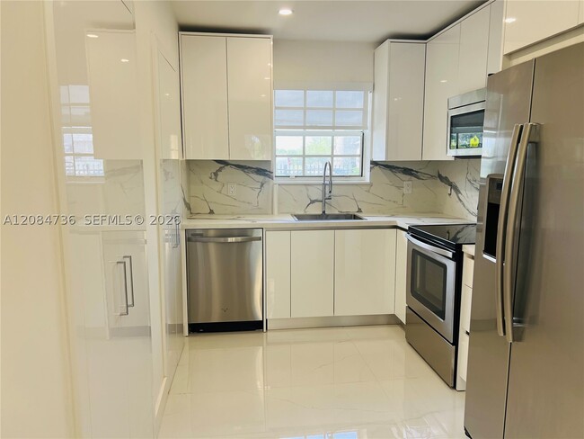 1270 NW 111th St