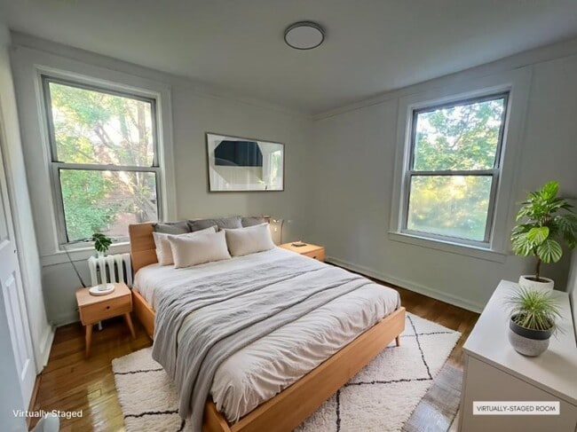 Photo - 1 bedroom in SUNNYSIDE NY 11104