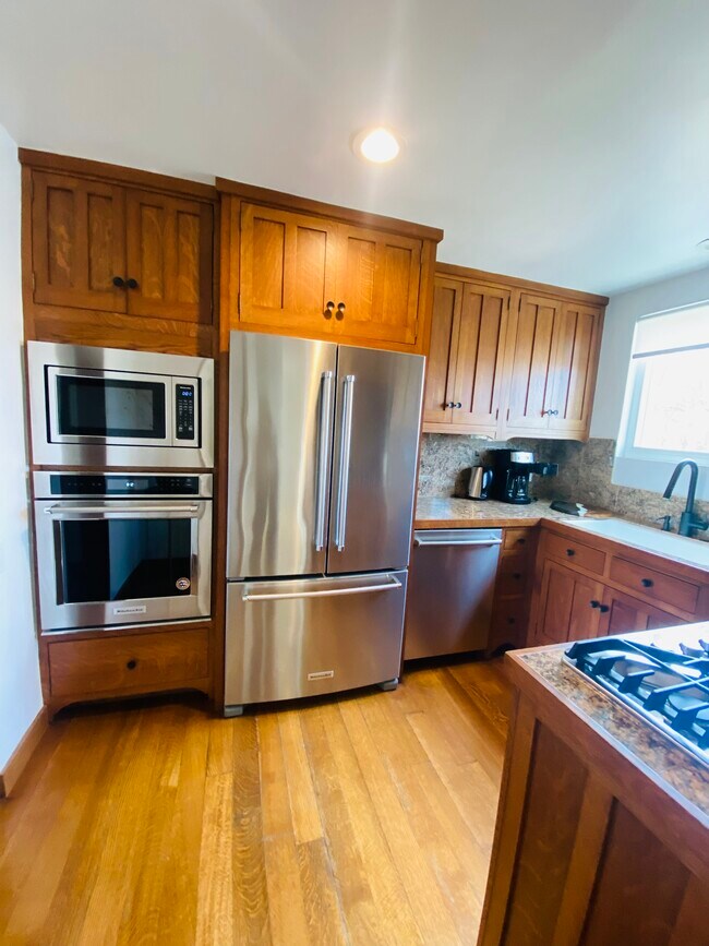 8535 Colgate One Bedroom