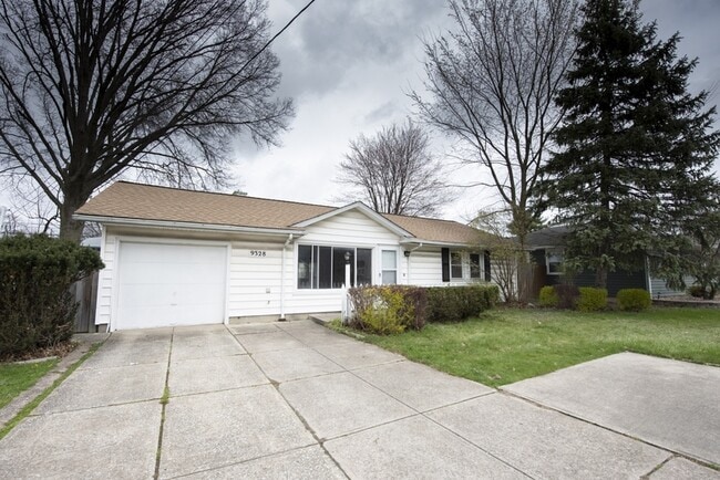 Photo - 9328 W Ridgewood Dr