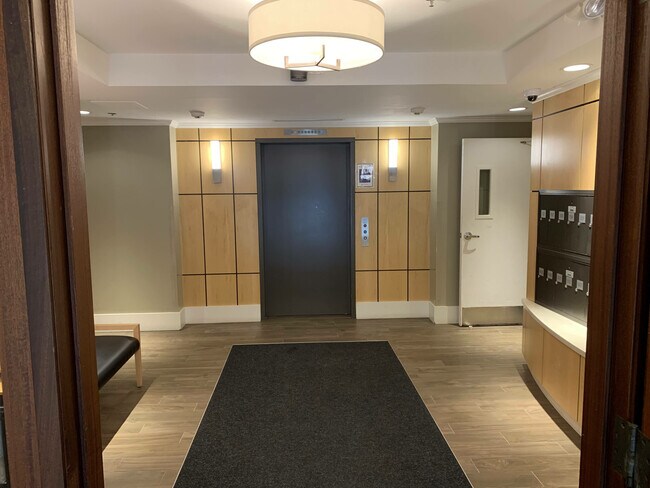 Photo - 105 Jersey St