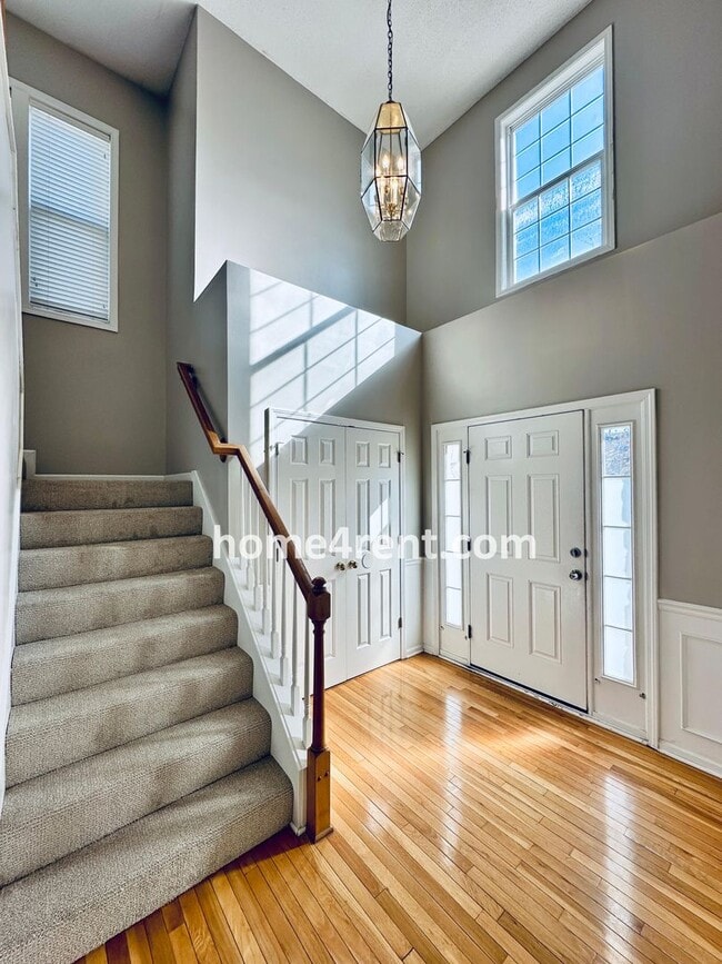 Photo - Gorgeous, Updated Home w/ Granite Counters and Wood Floors in Kitchen, Walkout Finished Basement!