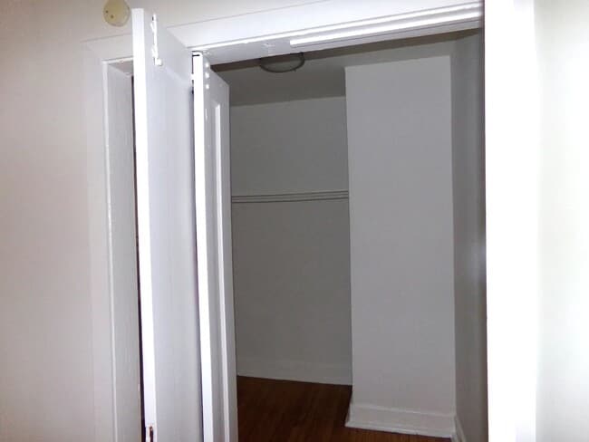 Photo - 1619 W Morse Ave Unidad 208