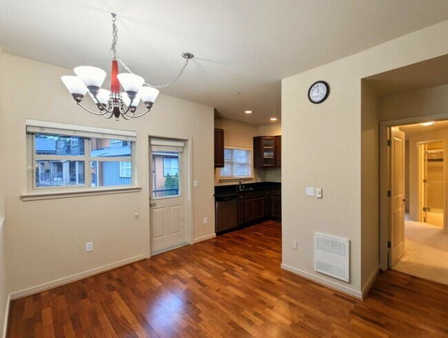 Photo - 2Bd/2.25Ba Mukilteo Townhouse