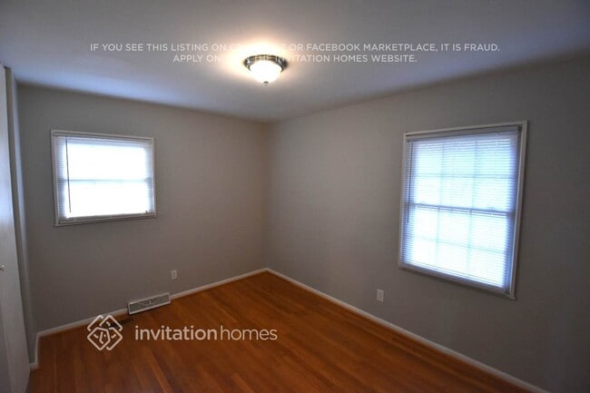 Building Photo - 1001 Sunrise Dr Rental