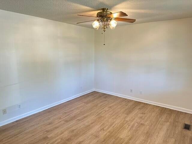 Photo - 3266 Somerset Dr SE