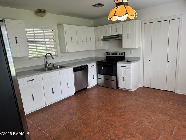 Photo - 105 San Carlos Cir