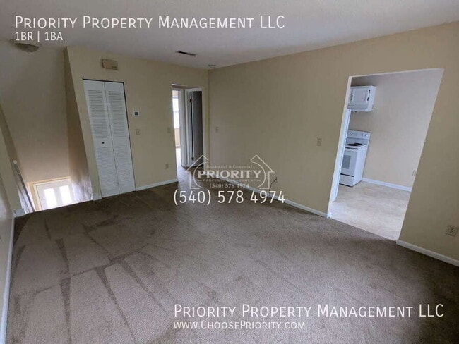 10 Holly Ct