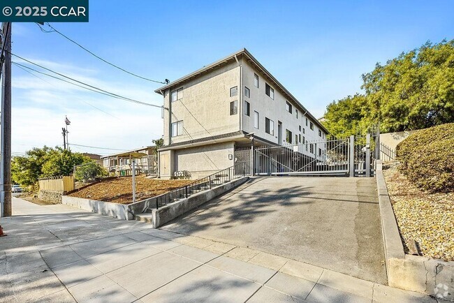 Building Photo - 16472 Foothill Blvd Rental