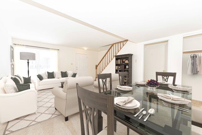 Photo - The Oaks on Bonhomme