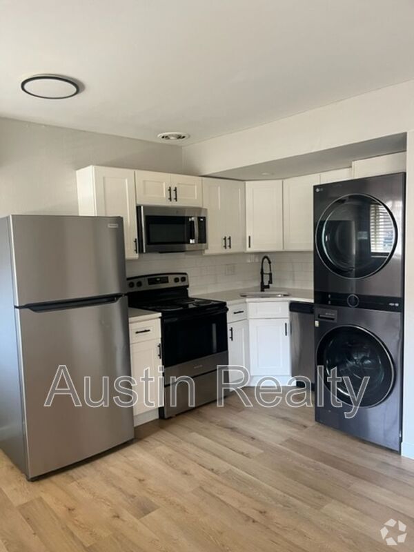 Building Photo - 4160 Folsom Ave Unit B Rental