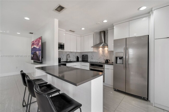 Photo - 9451 SW 6th Ln