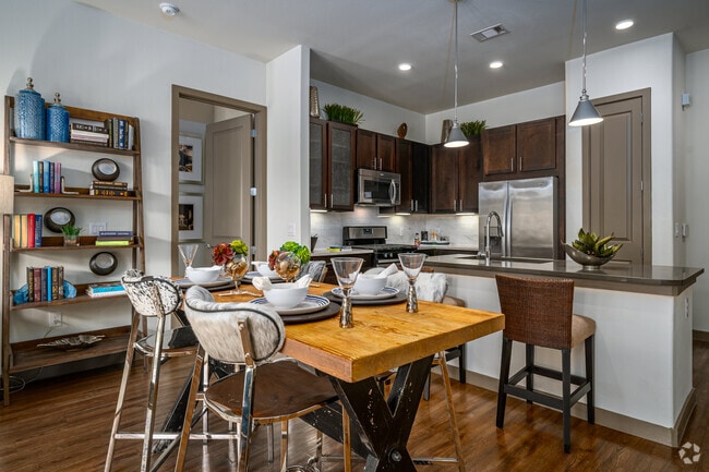 2HAB, 2BA - 1,194 ft² - Ashford