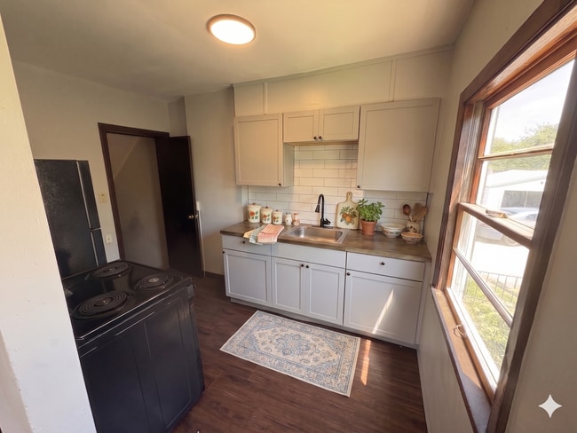 Photo - 727-727 W 11th St Unit 727