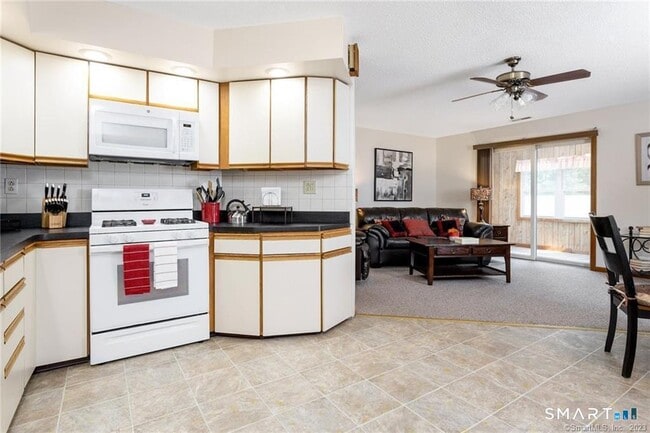 65 Shelton Ave Unit C