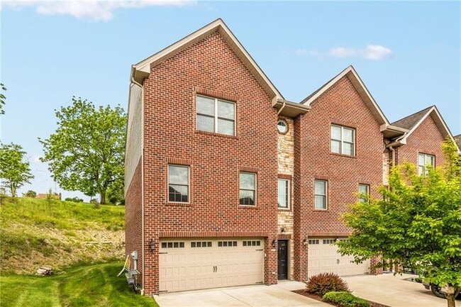 Photo - 567 Chesnic Dr
