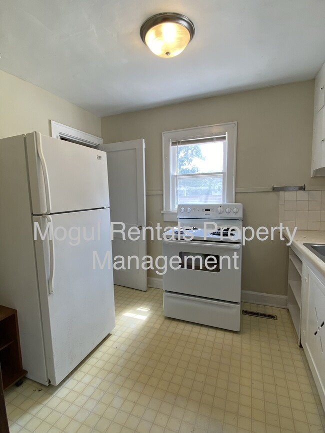 Photo - 1340 S Market St