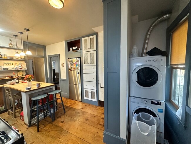 Photo - 12 Oswald St Unit 1