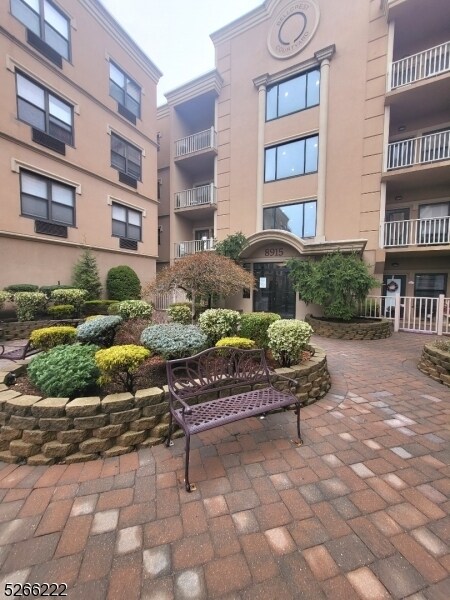 Photo - 8915 Bergenwood Ave Condo Unit 59