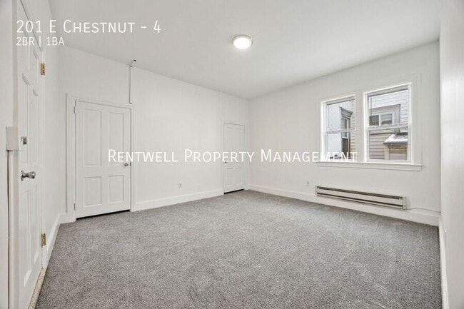201 E Chestnut St Unit 4