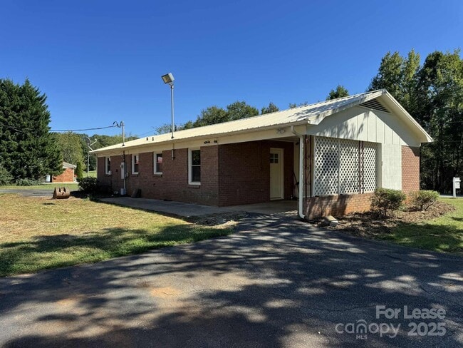 Photo - 4336 E Maiden Rd