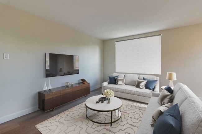 Photo - 153 Ranleigh Avenue