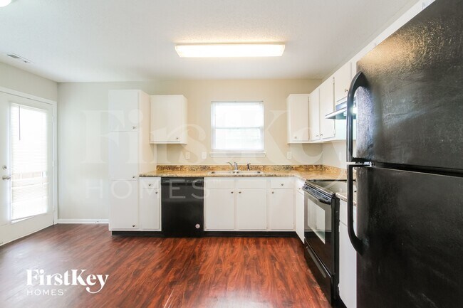 4007 Magnolia Dr