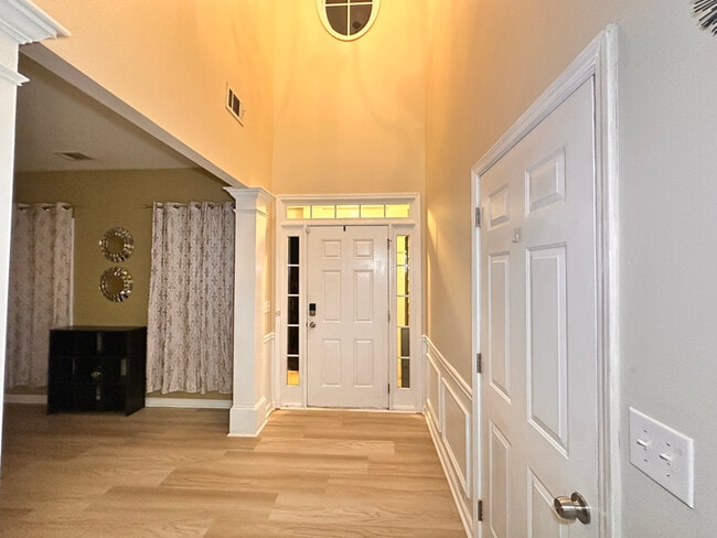 Photo - 175 Mill Creek Dr