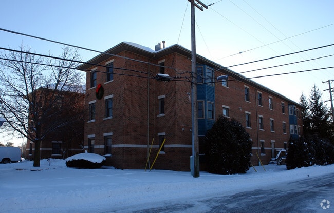 Photo - Charlestowne