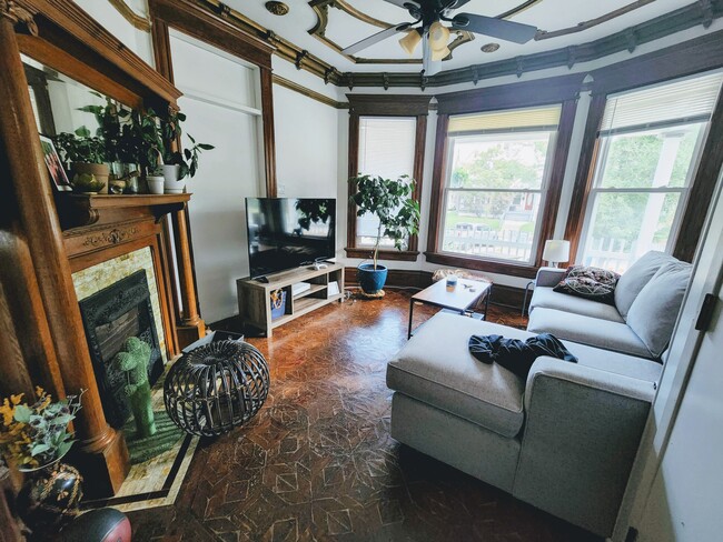 Building Photo - 2531 N Murray Ave Unit 1 Rental