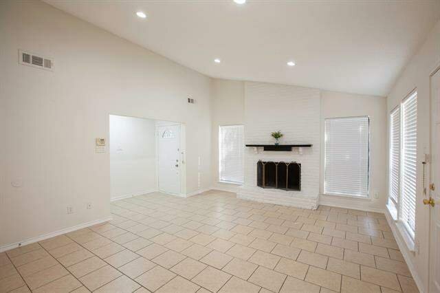 12501 Hornbeam Dr