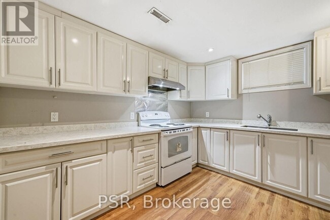 Photo - 54 Minnacote Ave