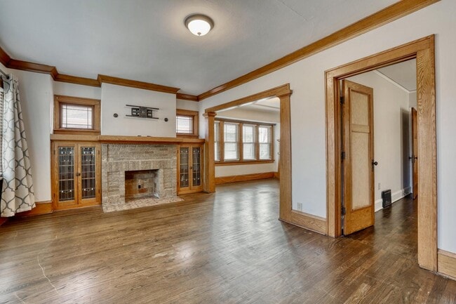 Photo - 5113 W Wisconsin Ave