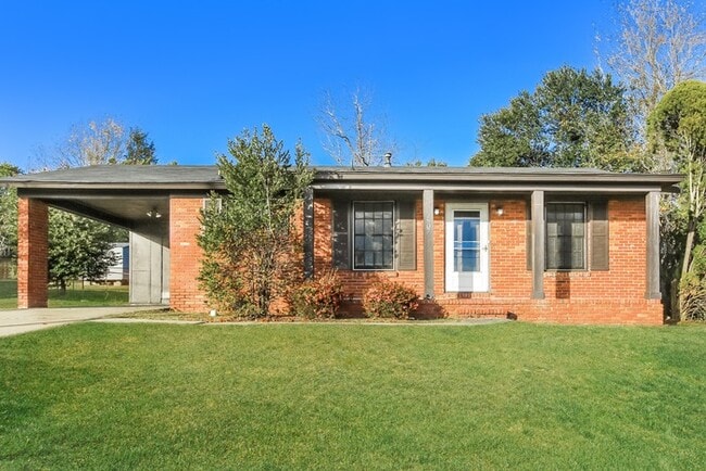 Building Photo - Adorable Augusta 3 Bedroom Home