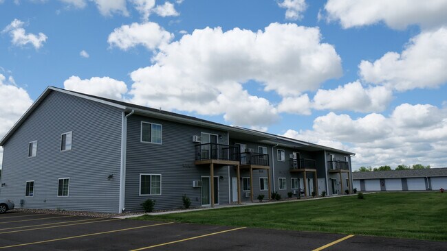 Photo - Riverside Crossing Apartments