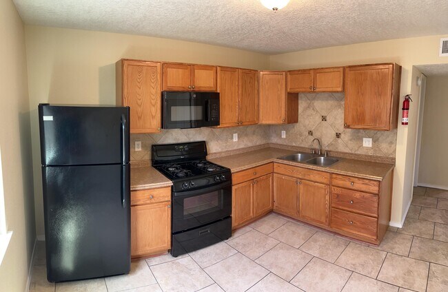 Photo - 1816 Buena Vista Dr SE Townhome