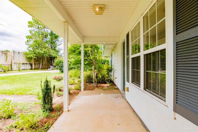 Photo - 2600 Pandora Pl