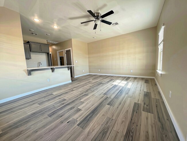 1409 SW Bishop Rd
