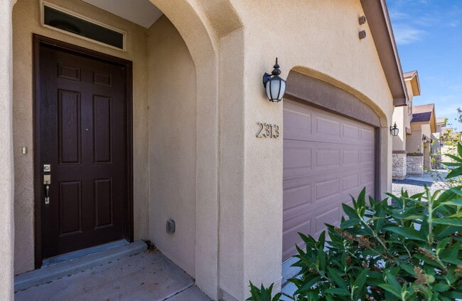 Photo - 2313 Melon Ridge Loop NE