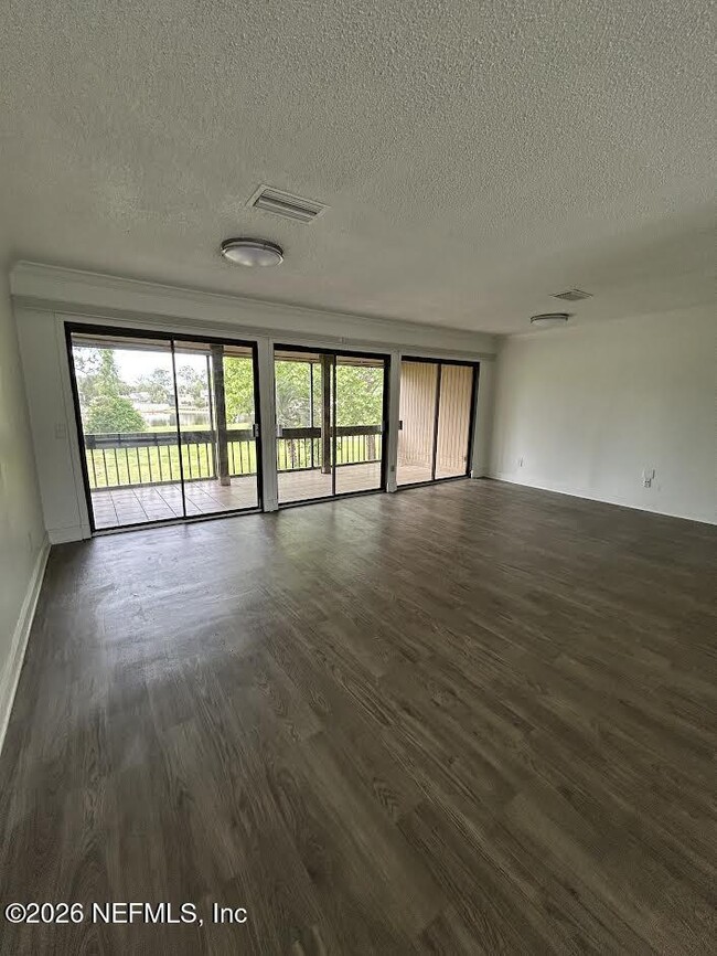 Building Photo - 7616 Las Palmas Way Unit 171