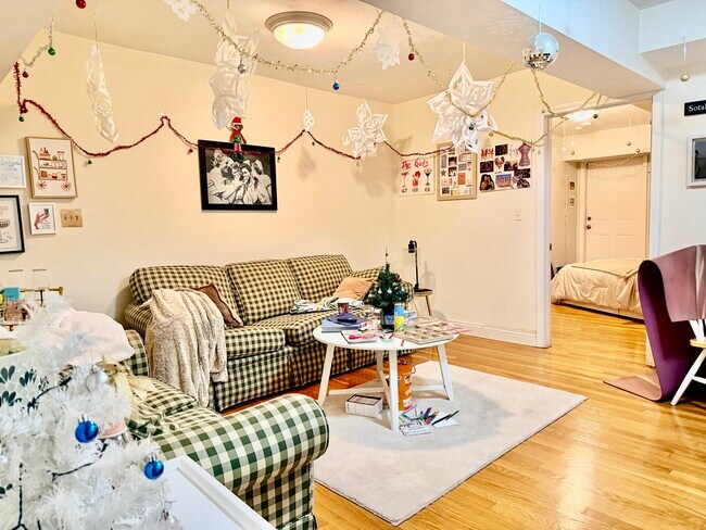 Photo - 1122 Commonwealth Ave Unit 7