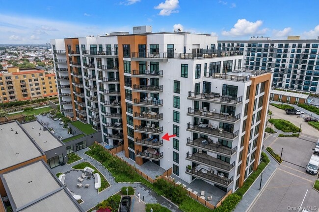 Building Photo - 140 Boardwalk Unit 503B