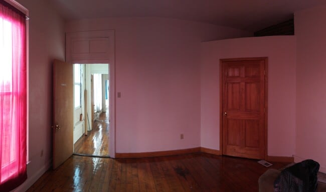 Photo - 2303 Kenton St Unidad #2